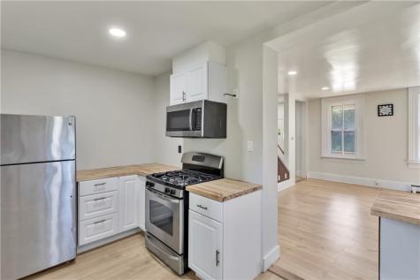 1046 Highland City Of Greensburg PA 15601