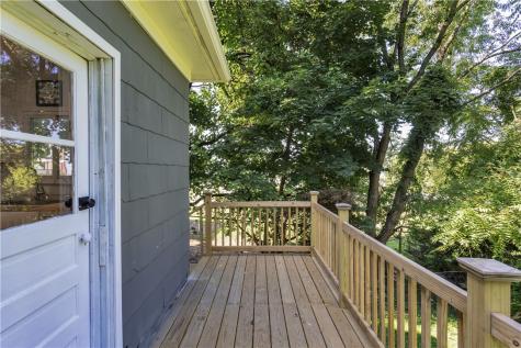 1046 Highland City Of Greensburg PA 15601