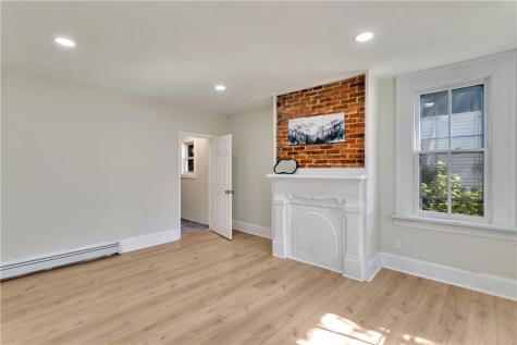 1046 Highland City Of Greensburg PA 15601