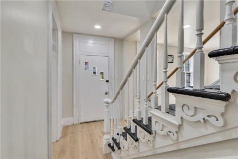 1046 Highland City Of Greensburg PA 15601