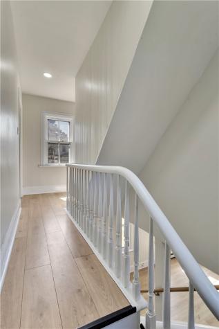 1046 Highland City Of Greensburg PA 15601