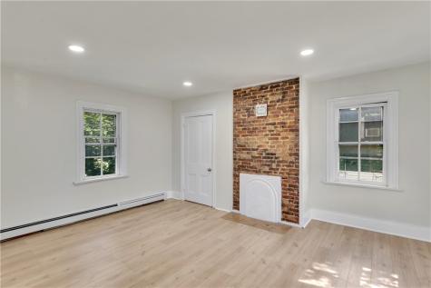 1046 Highland City Of Greensburg PA 15601