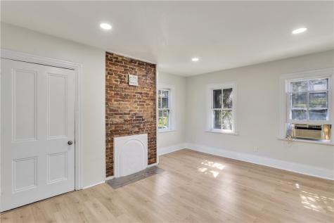 1046 Highland City Of Greensburg PA 15601