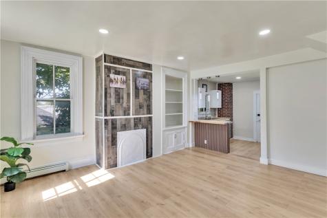 1046 Highland City Of Greensburg PA 15601