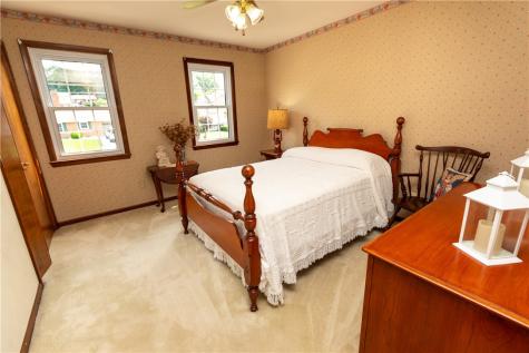 175 Ellsworth Street California PA 15419
