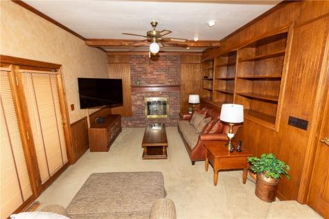 175 Ellsworth Street California PA 15419