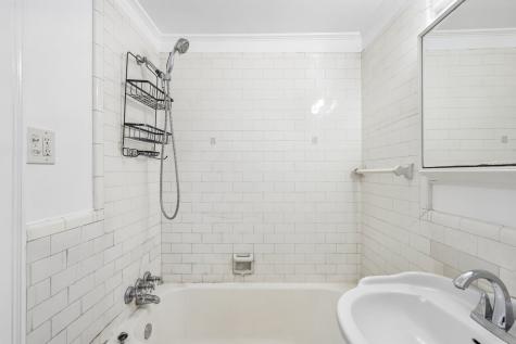 104 Race Street Edgewood PA 15218