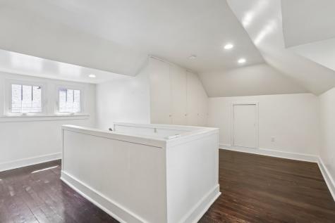 104 Race Street Edgewood PA 15218