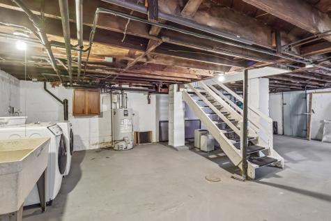 104 Race Street Edgewood PA 15218