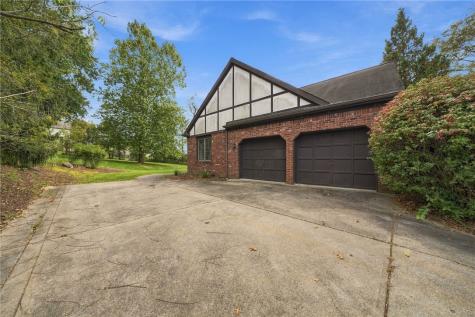 1014 Summer Ridge Court Murrysville PA 15668