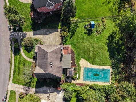 171 Pinehurst Drive Cranberry Township PA 16066