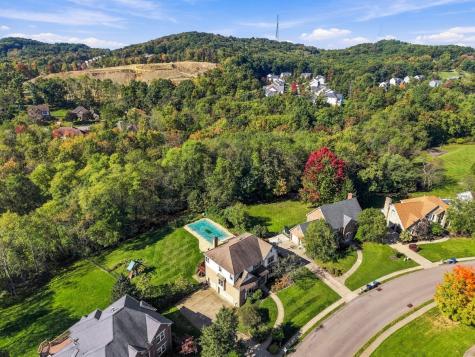 171 Pinehurst Drive Cranberry Township PA 16066