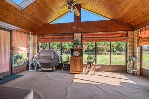 1822 Outlook Drive Penn Hills PA 15147