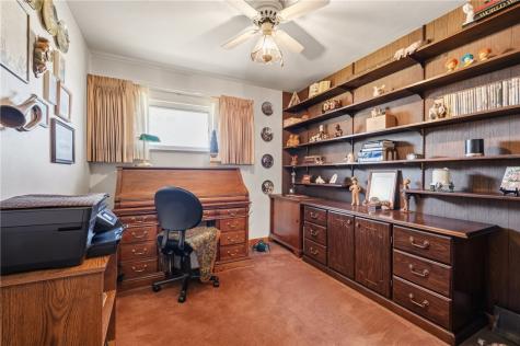 1822 Outlook Drive Penn Hills PA 15147