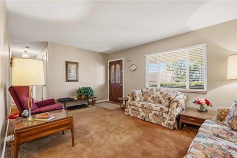1822 Outlook Drive Penn Hills PA 15147