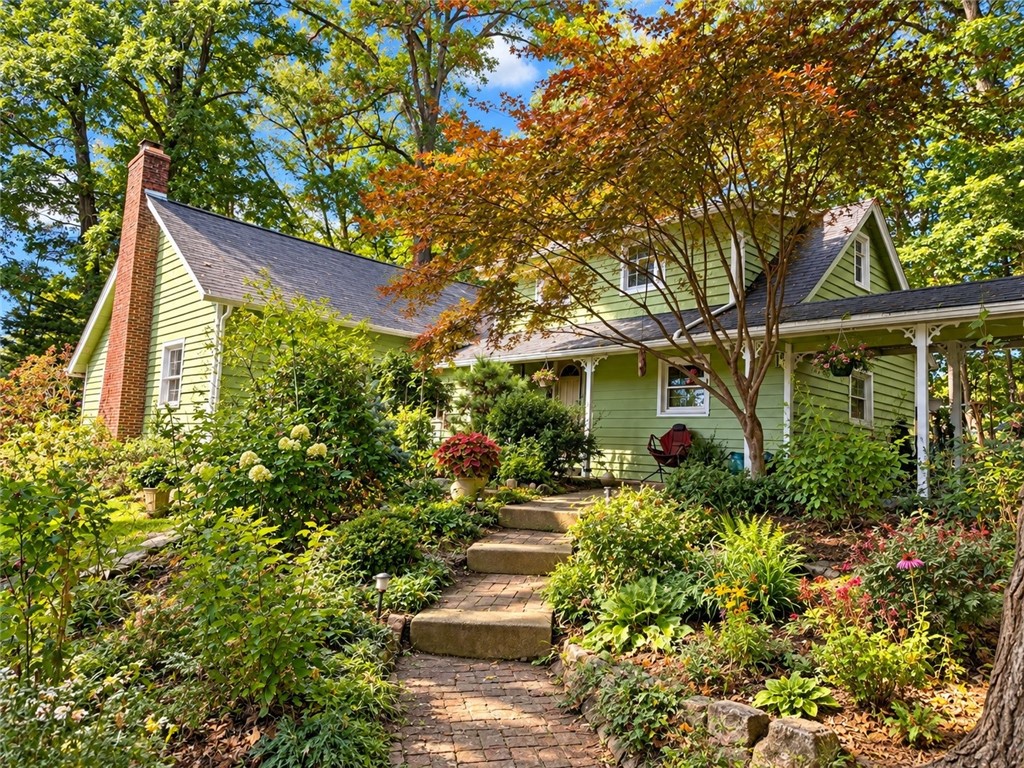201 Woodland Drive Neshannock Township PA 16105