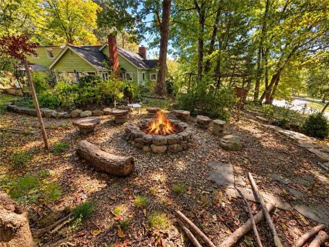 201 Woodland Drive Neshannock Township PA 16105