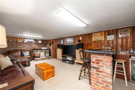 4121 Loring Street Township Of But Sw PA 16001
