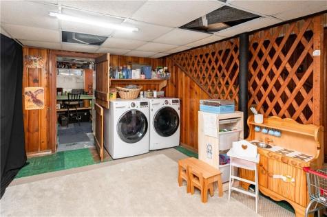 4121 Loring Street Township Of But Sw PA 16001