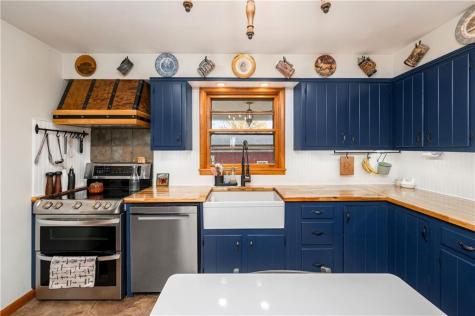4121 Loring Street Township Of But Sw PA 16001