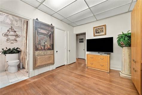 940 Washington Road Mt Lebanon PA 15228