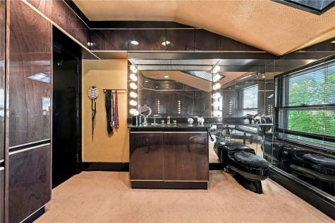 940 Washington Road Mt Lebanon PA 15228