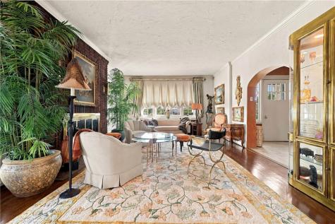 940 Washington Road Mt Lebanon PA 15228