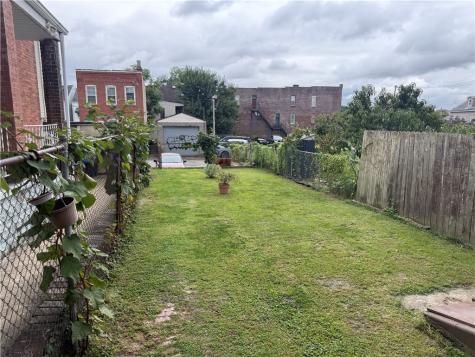 461 Cedarville Street Bloomfield PA 15224