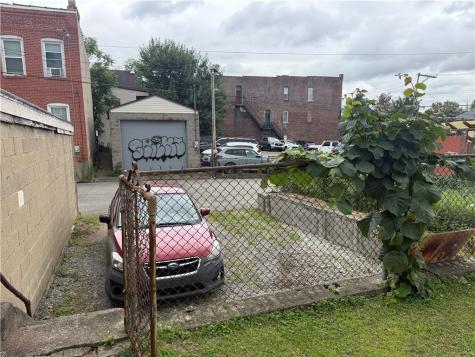 461 Cedarville Street Bloomfield PA 15224