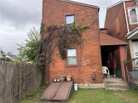 461 Cedarville Street Bloomfield PA 15224