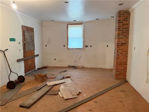 461 Cedarville Street Bloomfield PA 15224