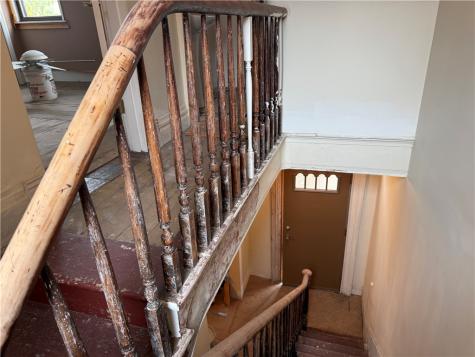 461 Cedarville Street Bloomfield PA 15224