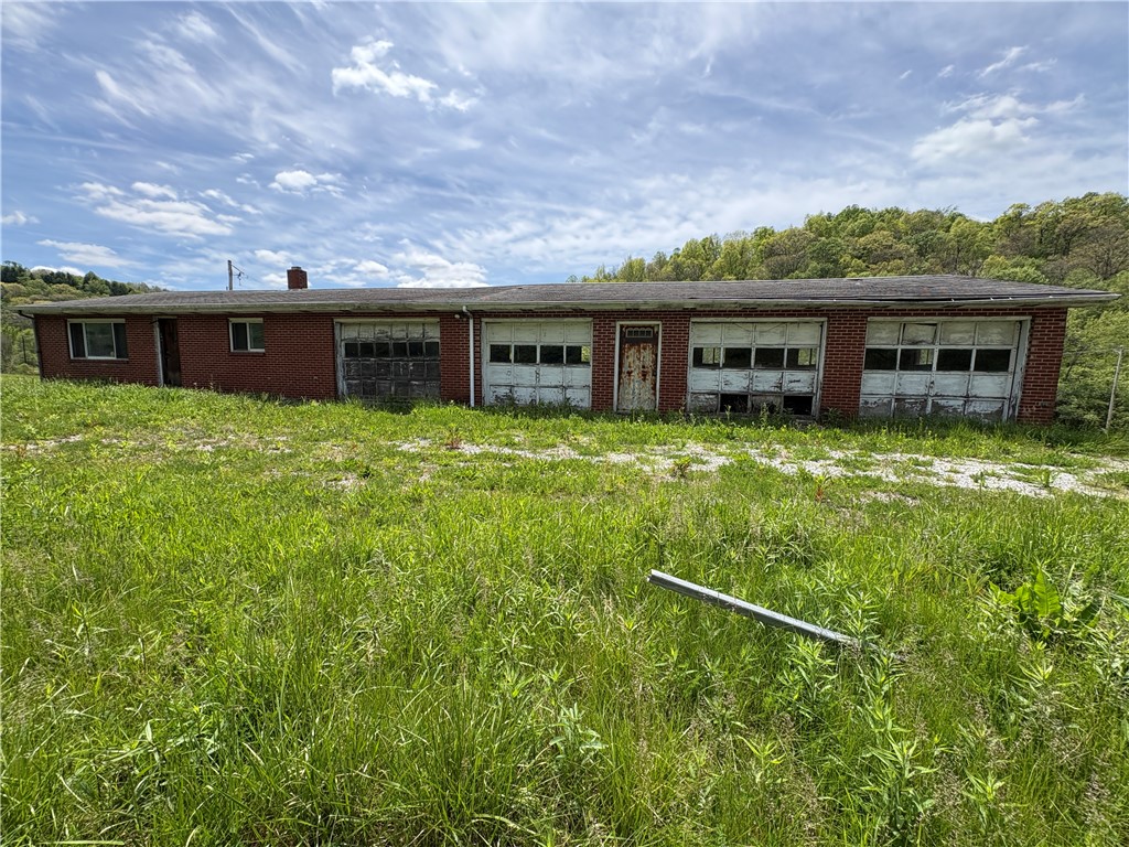 5479 Route 422 Highway Shelocta PA 15701