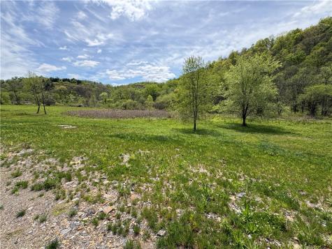 5479 Route 422 Highway Shelocta PA 15701