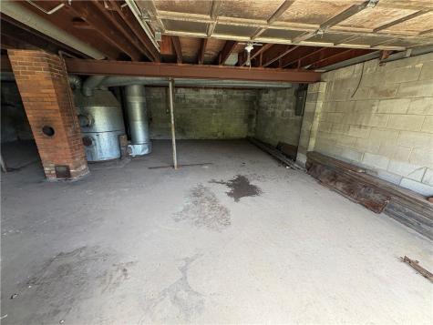 5479 Route 422 Highway Shelocta PA 15701