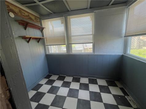 437 Desota Street East Mckeesport PA 15035
