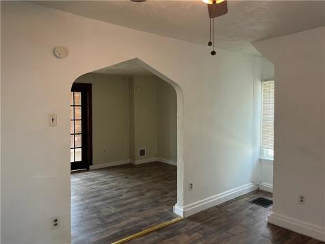 437 Desota Street East Mckeesport PA 15035