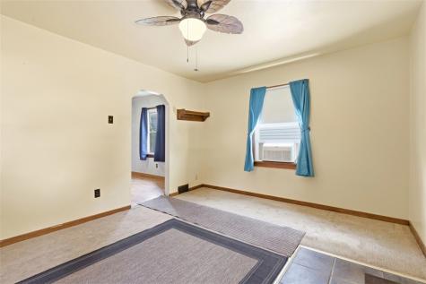 613 Aylesworth Avenue Bridgeville PA 15017