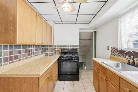 613 Aylesworth Avenue Bridgeville PA 15017