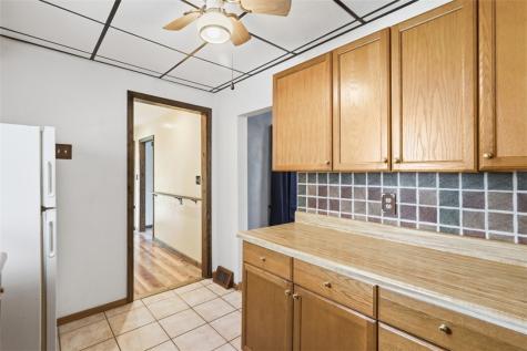 613 Aylesworth Avenue Bridgeville PA 15017