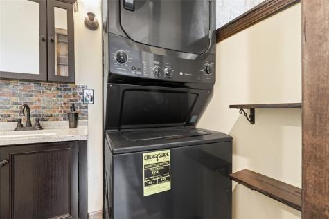 613 Aylesworth Avenue Bridgeville PA 15017
