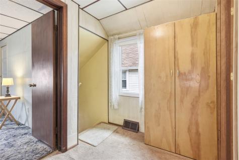 613 Aylesworth Avenue Bridgeville PA 15017