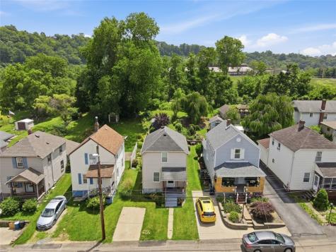 613 Aylesworth Avenue Bridgeville PA 15017