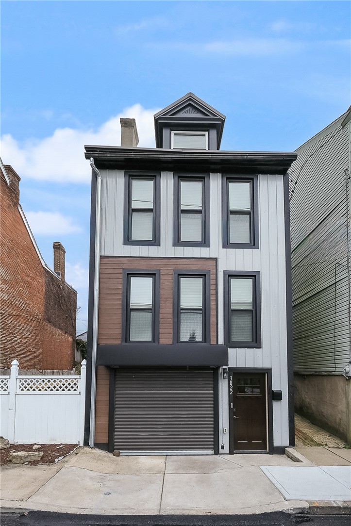 3822 Mintwood Street Lawrenceville PA 15201