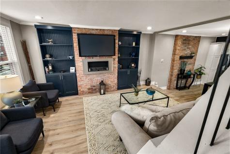3822 Mintwood Street Lawrenceville PA 15201
