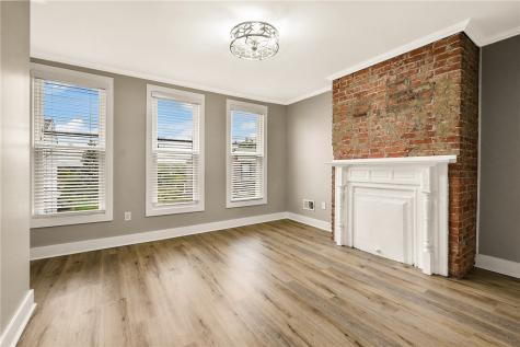 3822 Mintwood Street Lawrenceville PA 15201