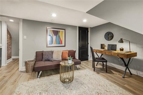 3822 Mintwood Street Lawrenceville PA 15201