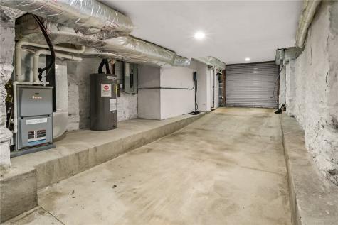 3822 Mintwood Street Lawrenceville PA 15201