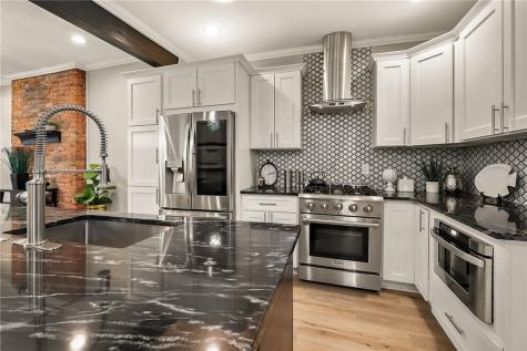3822 Mintwood Street Lawrenceville PA 15201