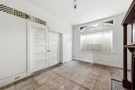2107 Perrysville Avenue Perry Hilltop PA 15214